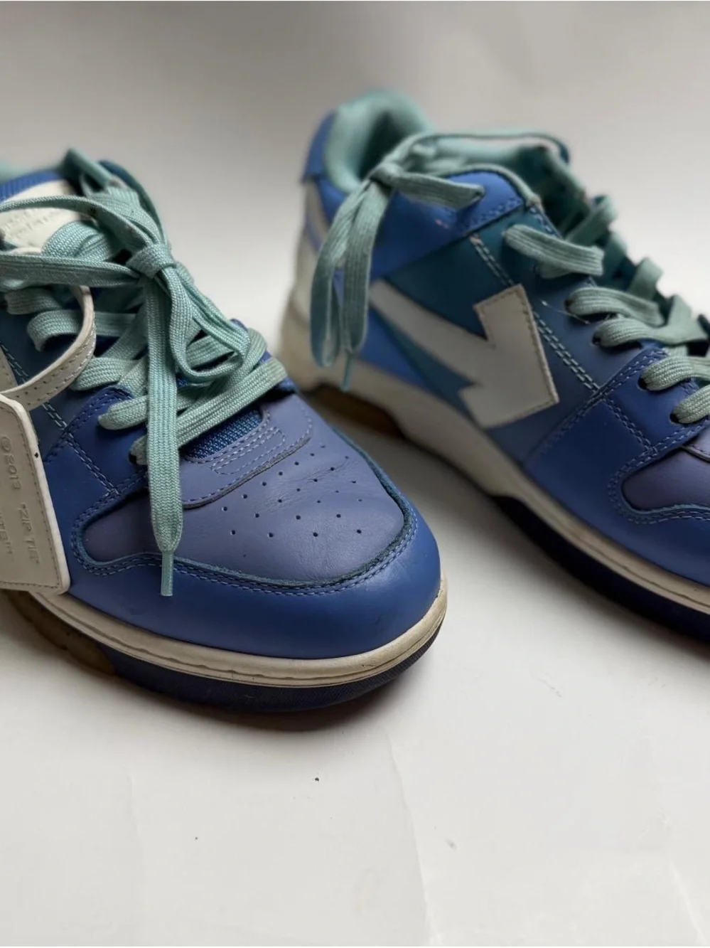 Off-White stylish off